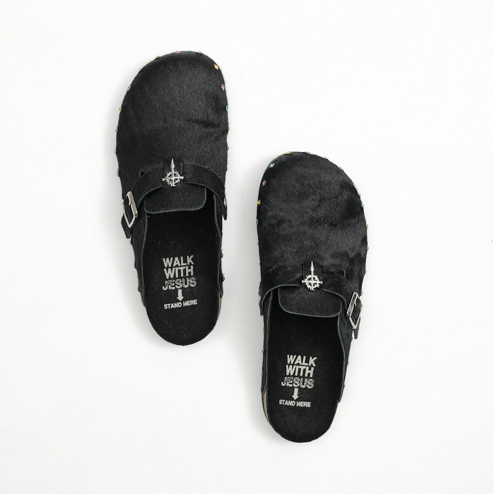 The Narrow Path Sandal- Black